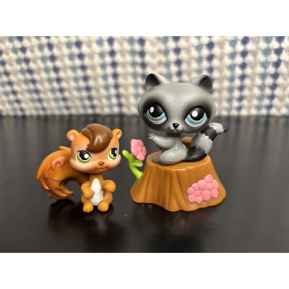Littlest Pet Shop Pet Pairs Chipmunk #195 & Raccoon #196 - Complete
